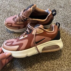 Pink Nike air max 200 holiday sparkle